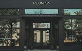 Reunion Hotel